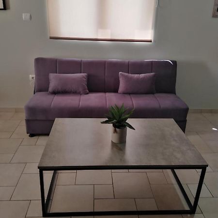 Hommie Apartment Amaliada Eksteriør bilde