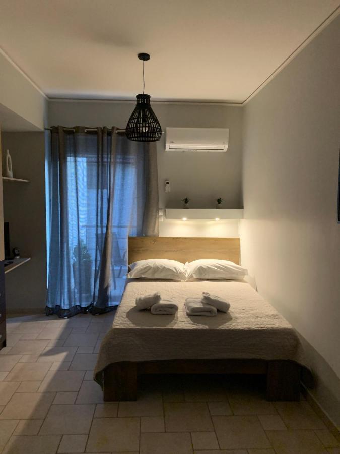 Hommie Apartment Amaliada Eksteriør bilde